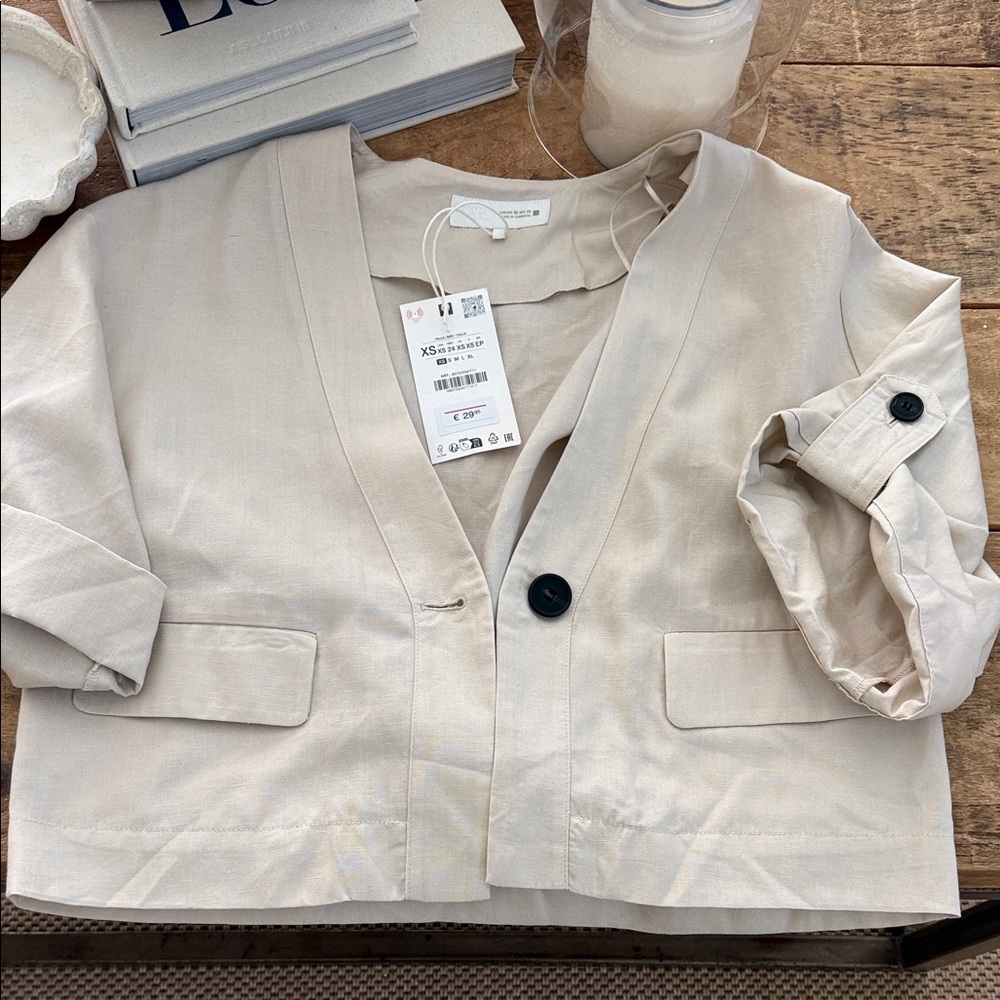 Zara Light Tan Women's Cropped Blazer